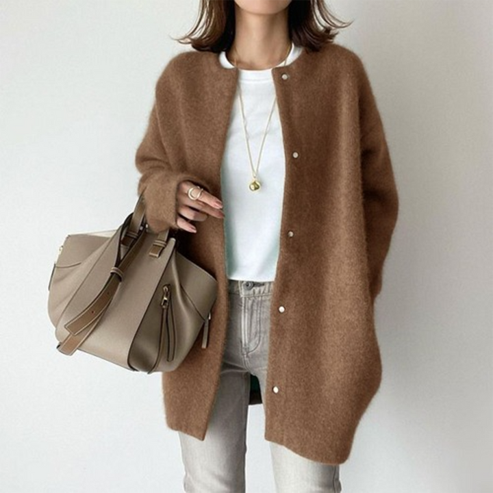 Chloé™ | Cozy Elegant Cardigan