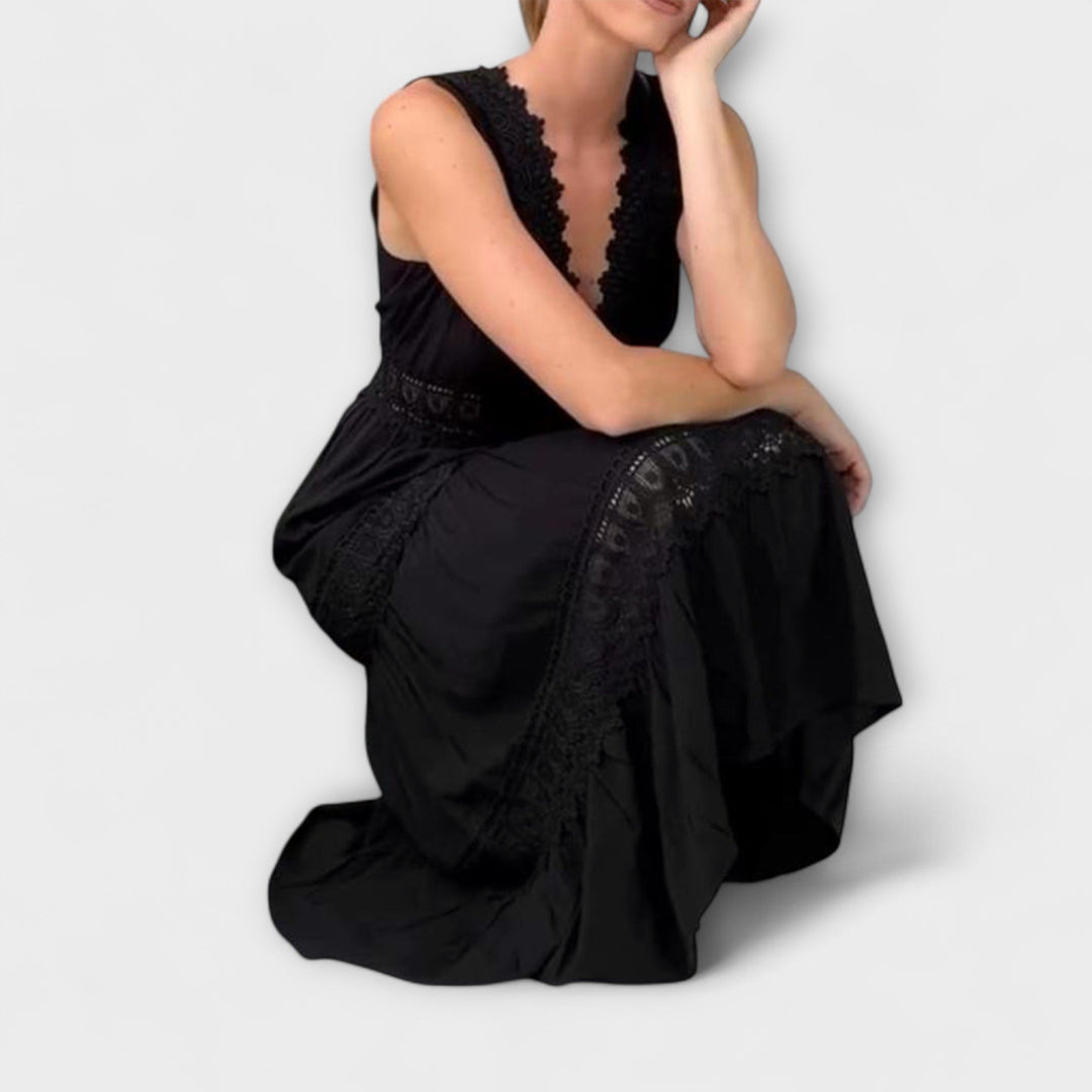 Aurélie - Elegant V-Neck Lace Dress